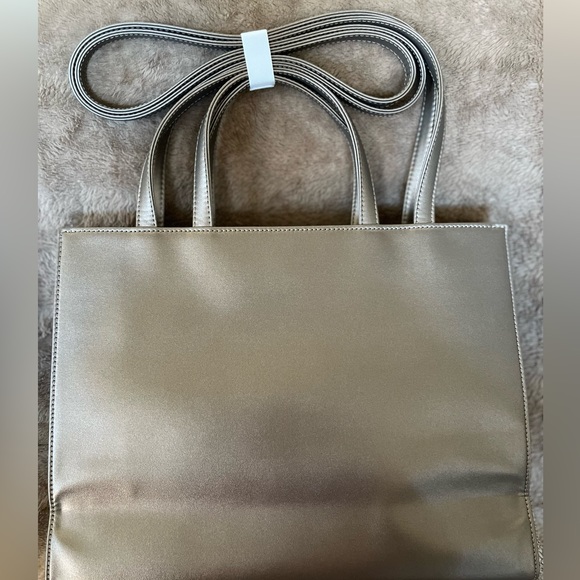 Sold - Picture 4 of 5